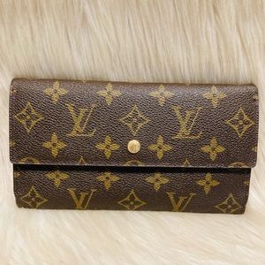Authentic Louis Vuitton International Wallet